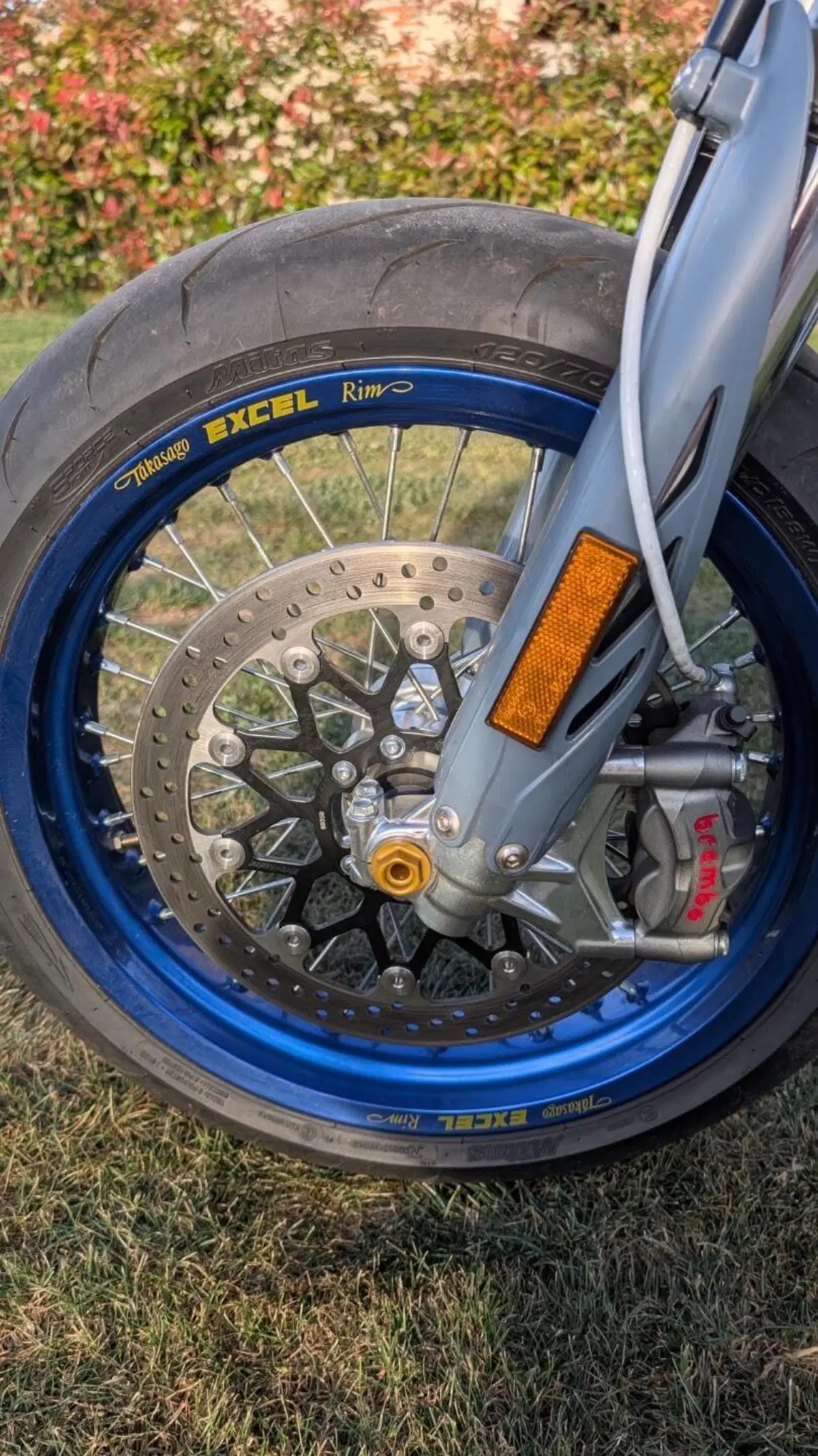 Tm Moto EN 125 ES Fi 2T (2025) (4)