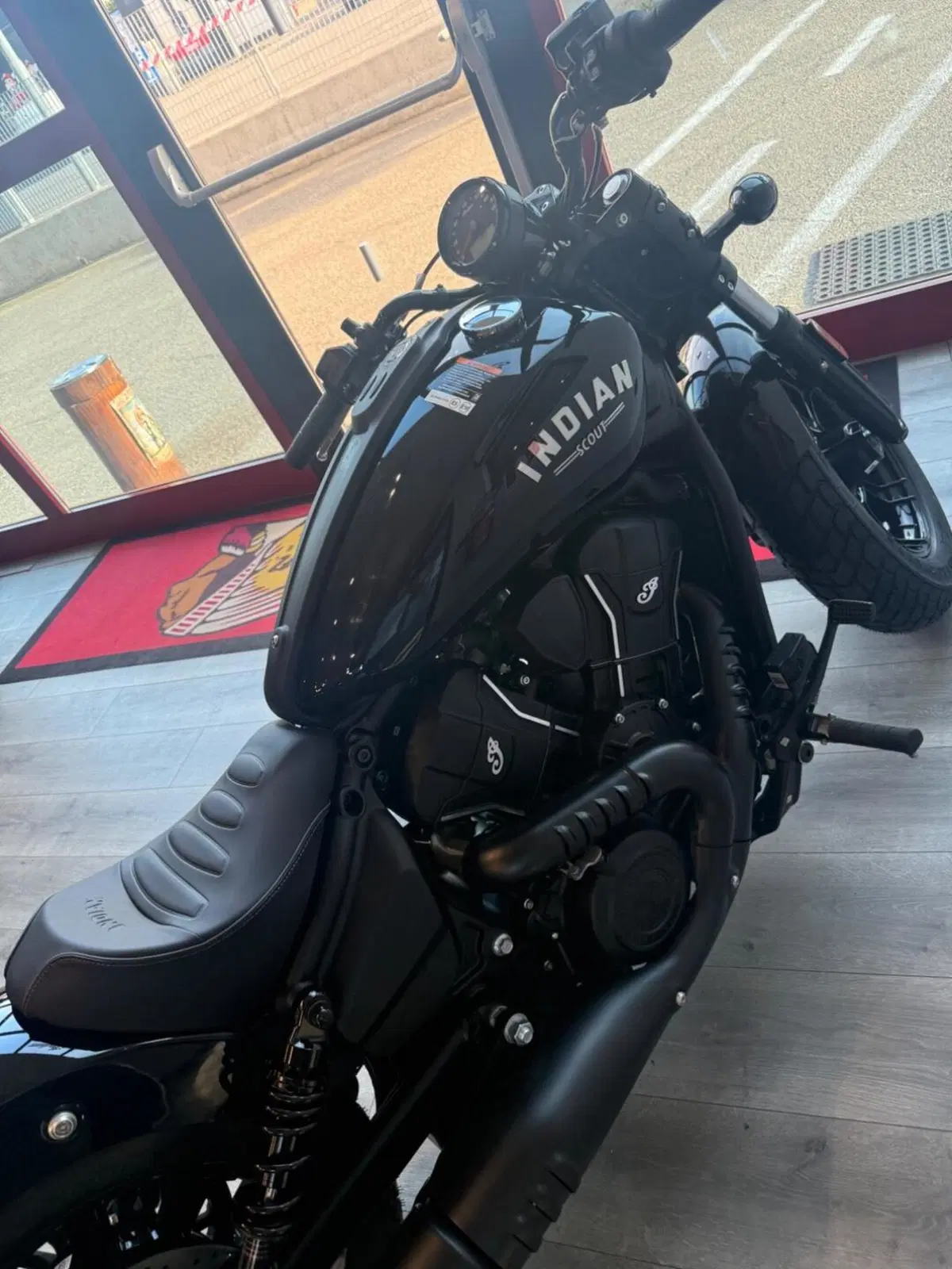 Indian Scout 1250 Bobber (2025 - 26) (2)