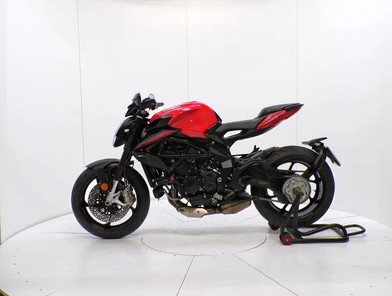 MV Agusta Brutale 800 (2020) (4)