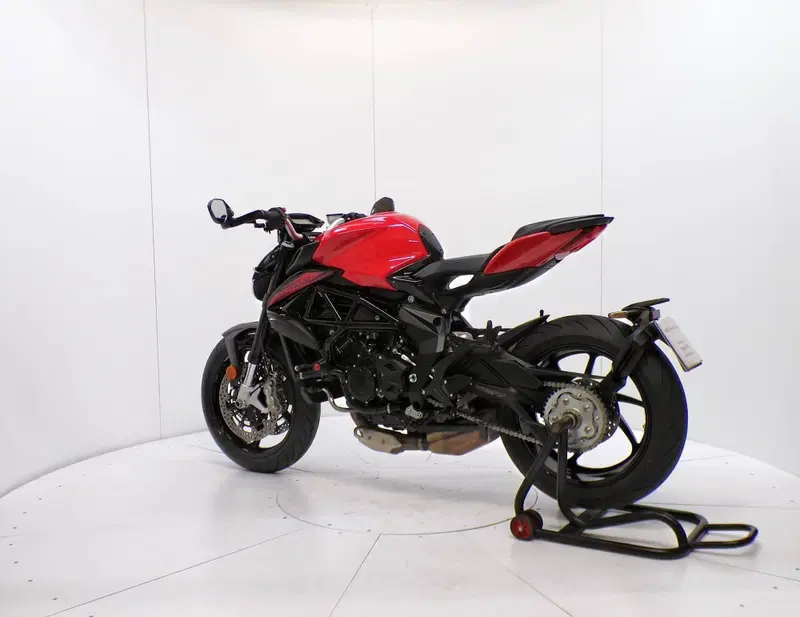 MV Agusta Brutale 800 (2020) (5)