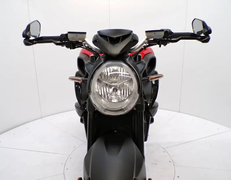 MV Agusta Brutale 800 (2020) (7)