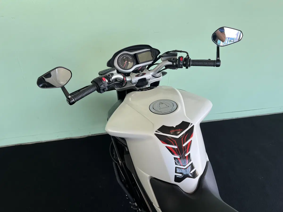 MV Agusta Brutale 920 (2011 - 12) (16)