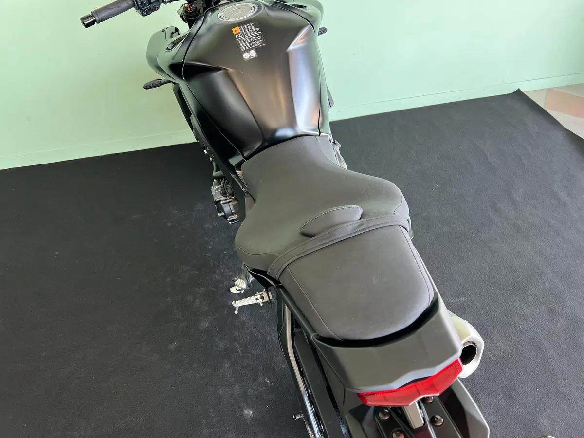 Yamaha MT-10 (2022 - 26) (13)