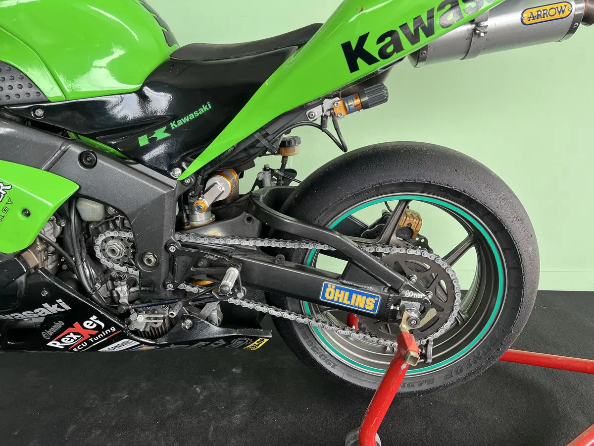 Kawasaki Ninja 636 ZX-6R (2005 - 06) (16)