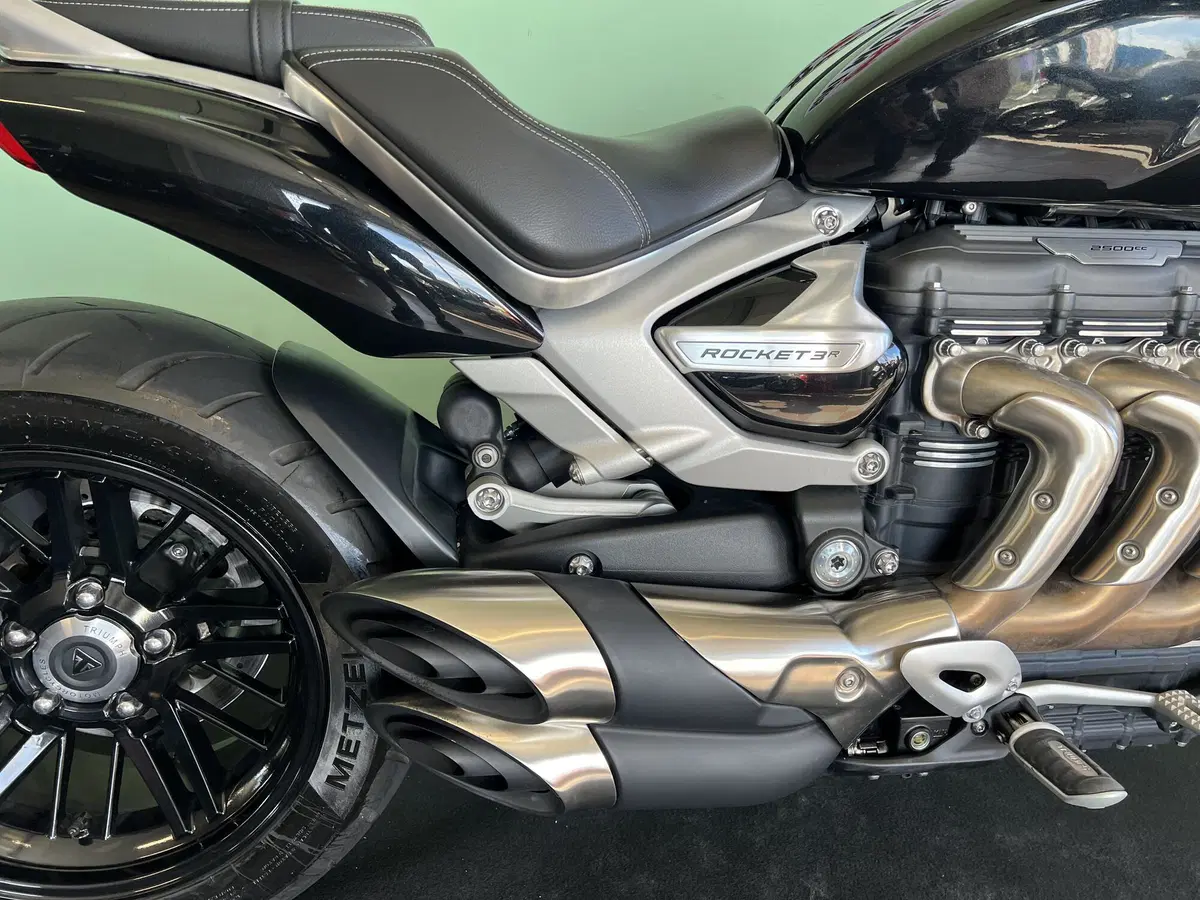 Triumph Rocket 3 R (2019 - 20) (10)