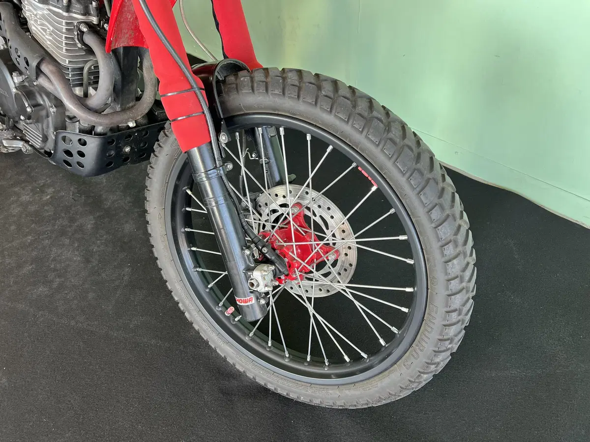Honda NX 650 Dominator (1988 - 90) (20)