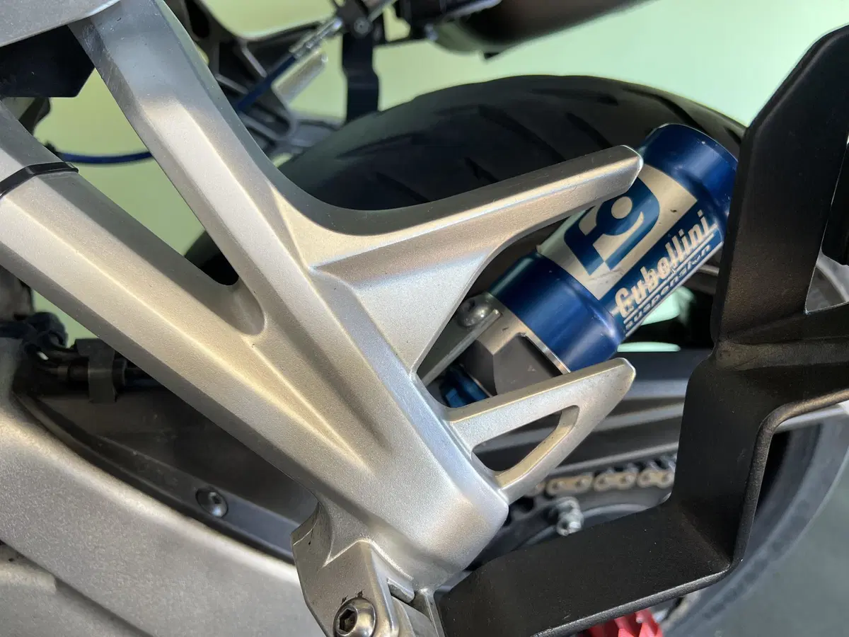 Honda Crossrunner ABS (2015 - 16) (16)