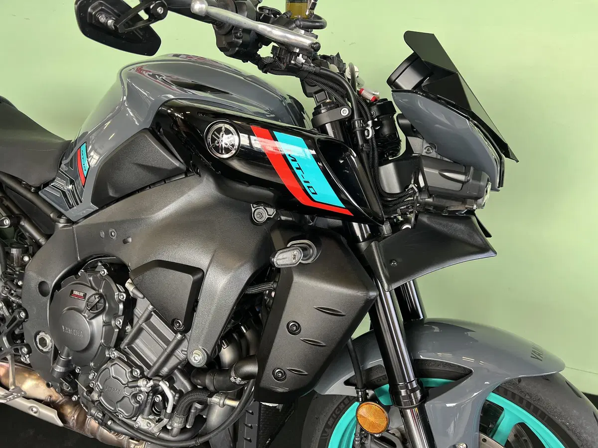 Yamaha MT-10 (2022 - 26) (13)