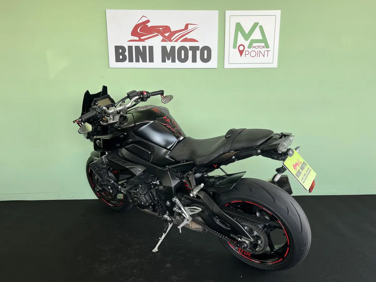 Yamaha MT-10 (2017 - 20) (6)