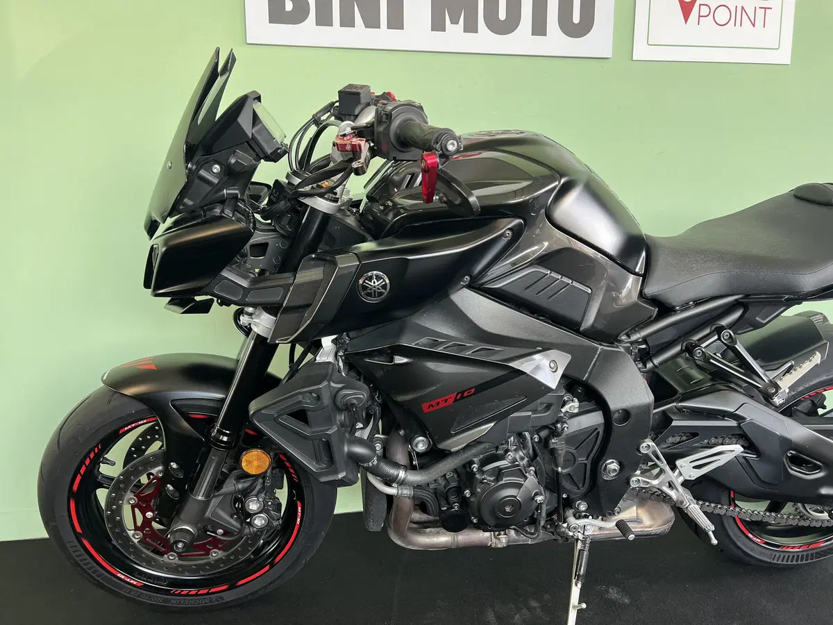 Yamaha MT-10 (2017 - 20) (14)