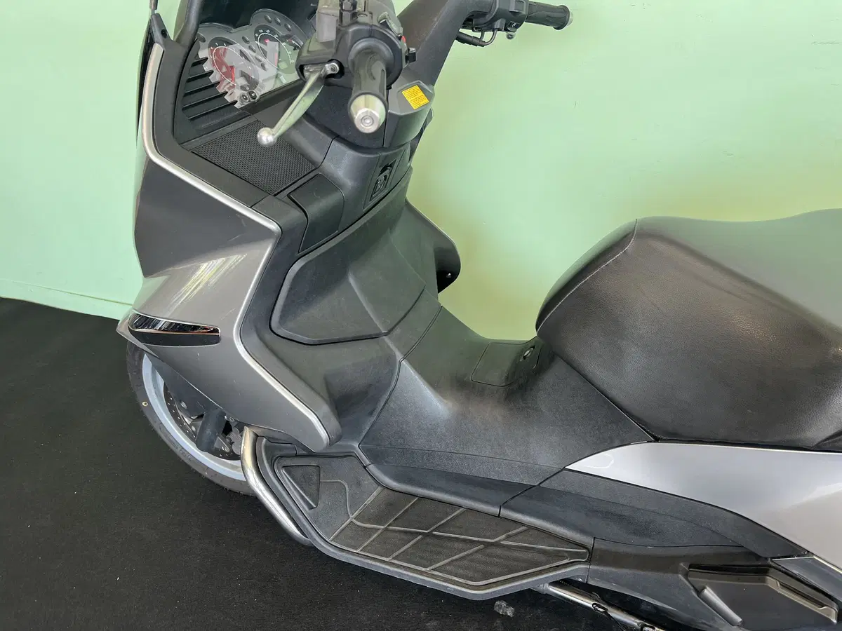 Aprilia Atlantic 500 (2003 - 04) (15)