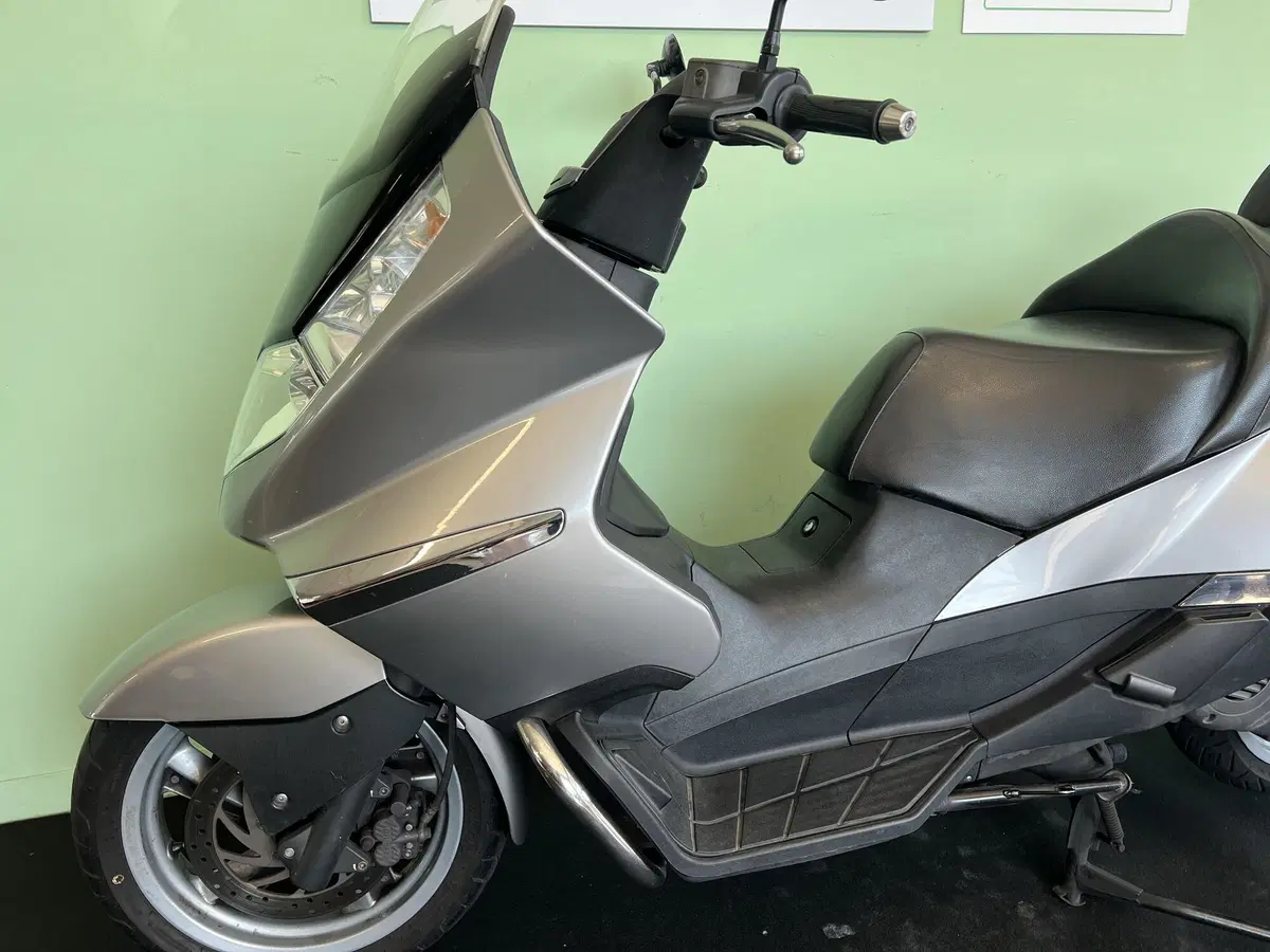 Aprilia Atlantic 500 (2003 - 04) (17)