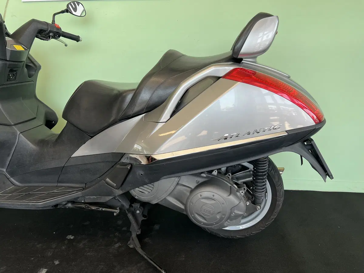 Aprilia Atlantic 500 (2003 - 04) (18)