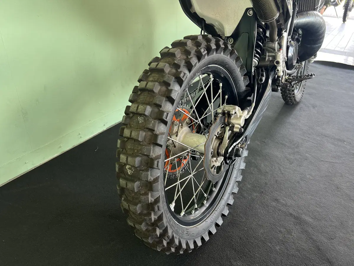 KTM 250 EXC TPI (2019) (17)