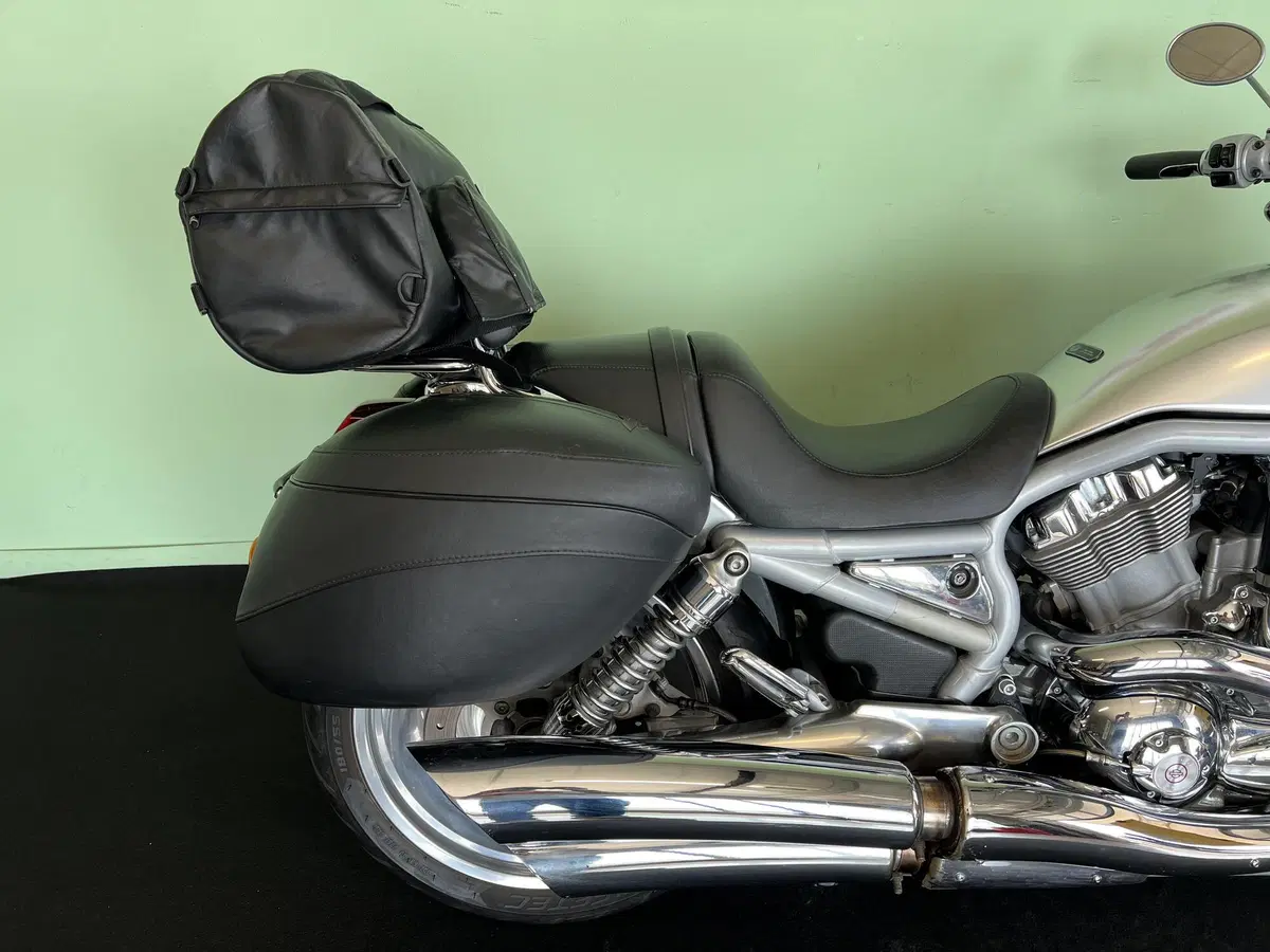 Harley-Davidson 1130 V-Rod (2002 - 05) - VRSCA (13)