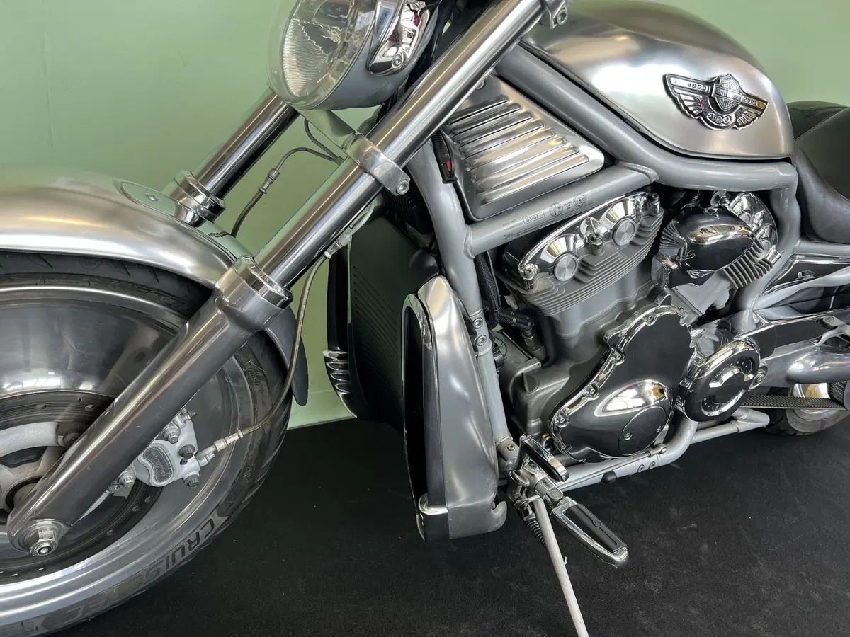 Harley-Davidson 1130 V-Rod (2002 - 05) - VRSCA (15)