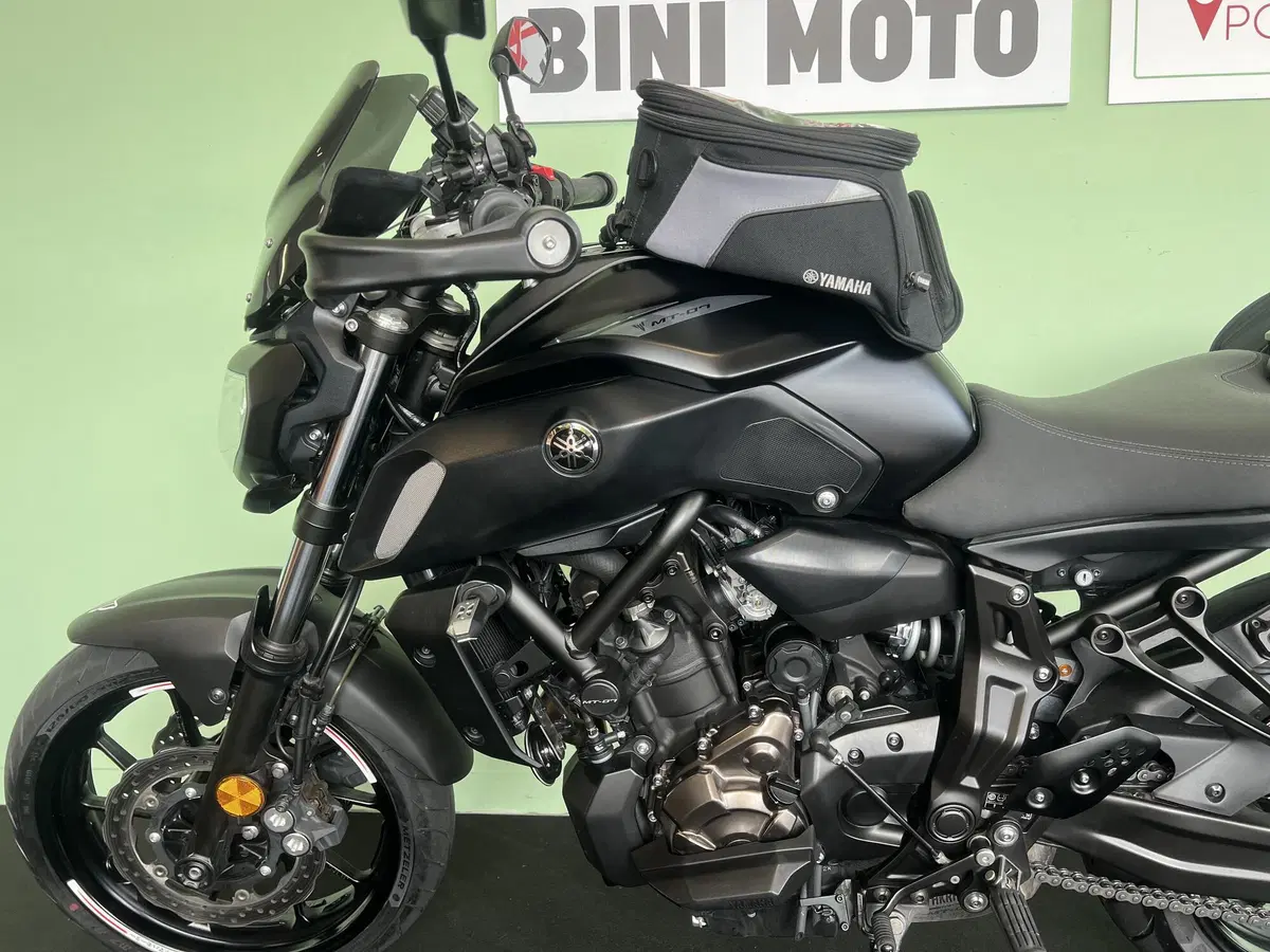 Yamaha MT-07 (2017 - 18) (16)