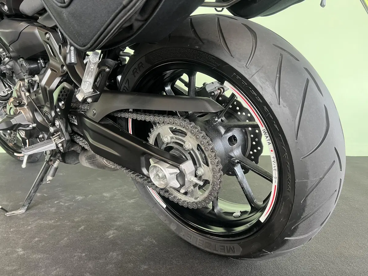 Yamaha MT-07 (2017 - 18) (20)