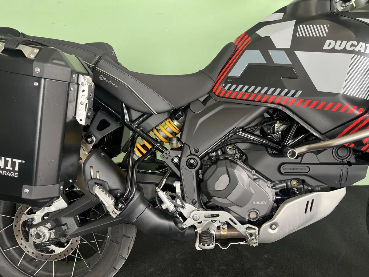 Ducati DesertX (2022 - 25) (9)