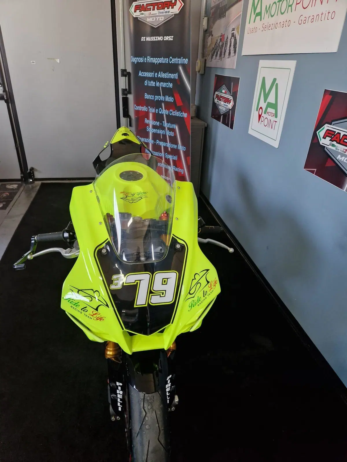Yamaha YZF R1 (2015 - 16) (12)