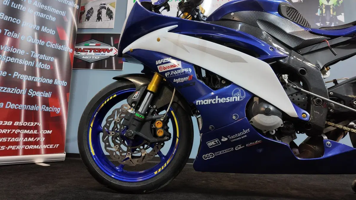 Yamaha YZF R6 (2006 - 07) (7)
