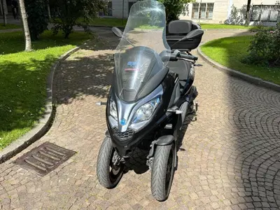 Piaggio Mp3 300 Hpe (2019 - 20) usata