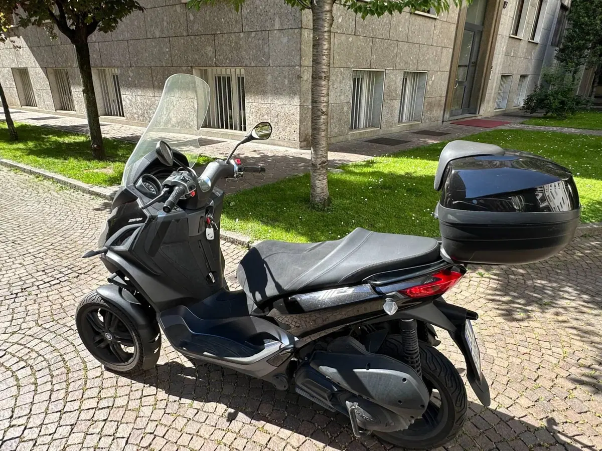 Piaggio Mp3 300 Hpe (2019 - 20) (3)