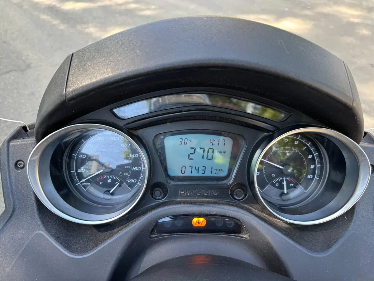 Piaggio Mp3 300 Hpe (2019 - 20) (9)