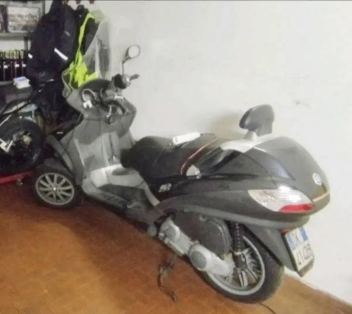 Piaggio MP3 250 i.e. (5)
