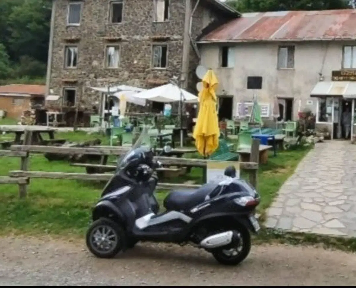 Piaggio MP3 250 i.e. (6)