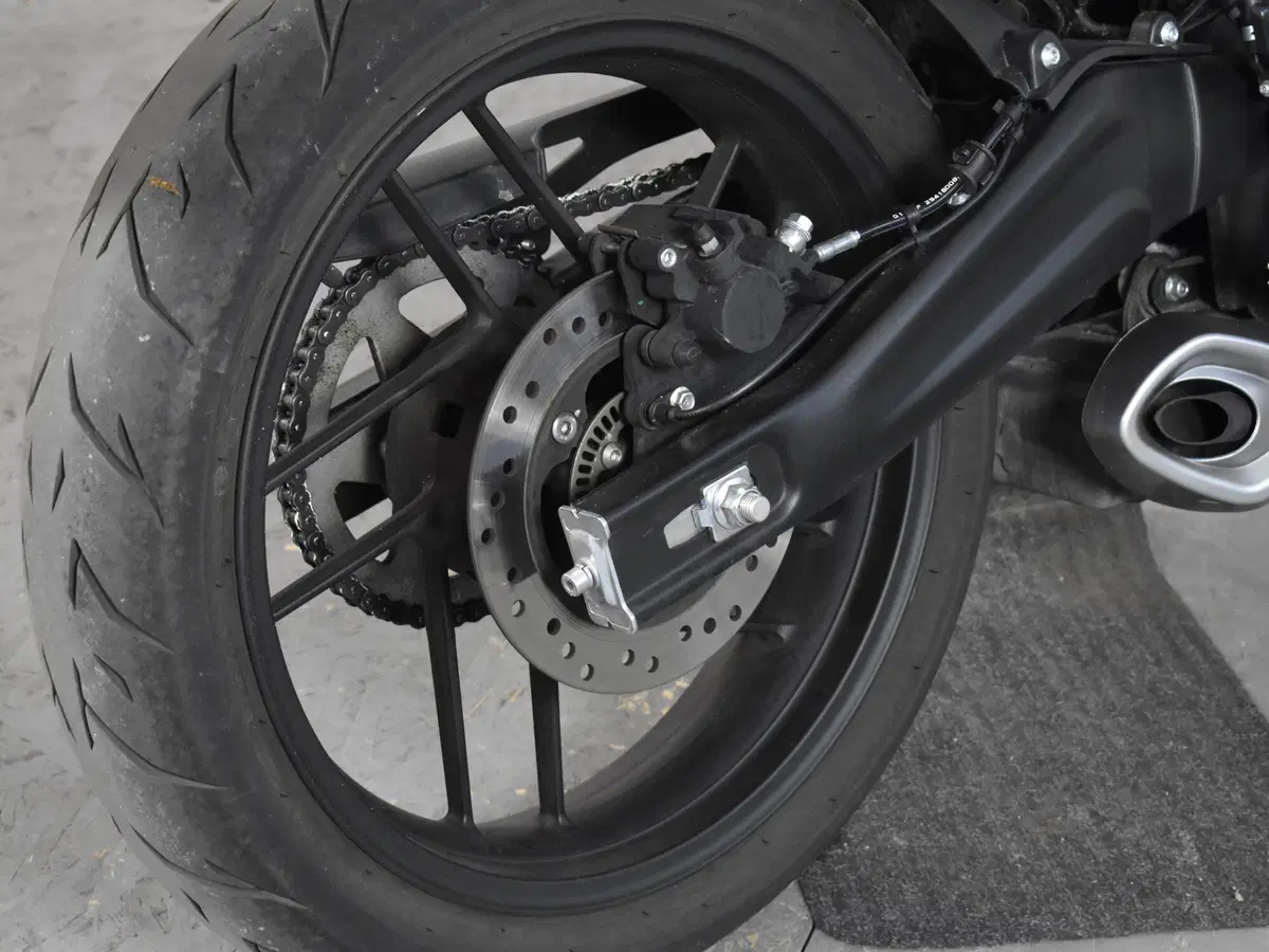 Voge Brivido 125R (2023 - 26) (8)