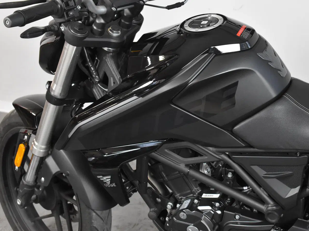 Voge Brivido 125R (2023 - 26) (16)