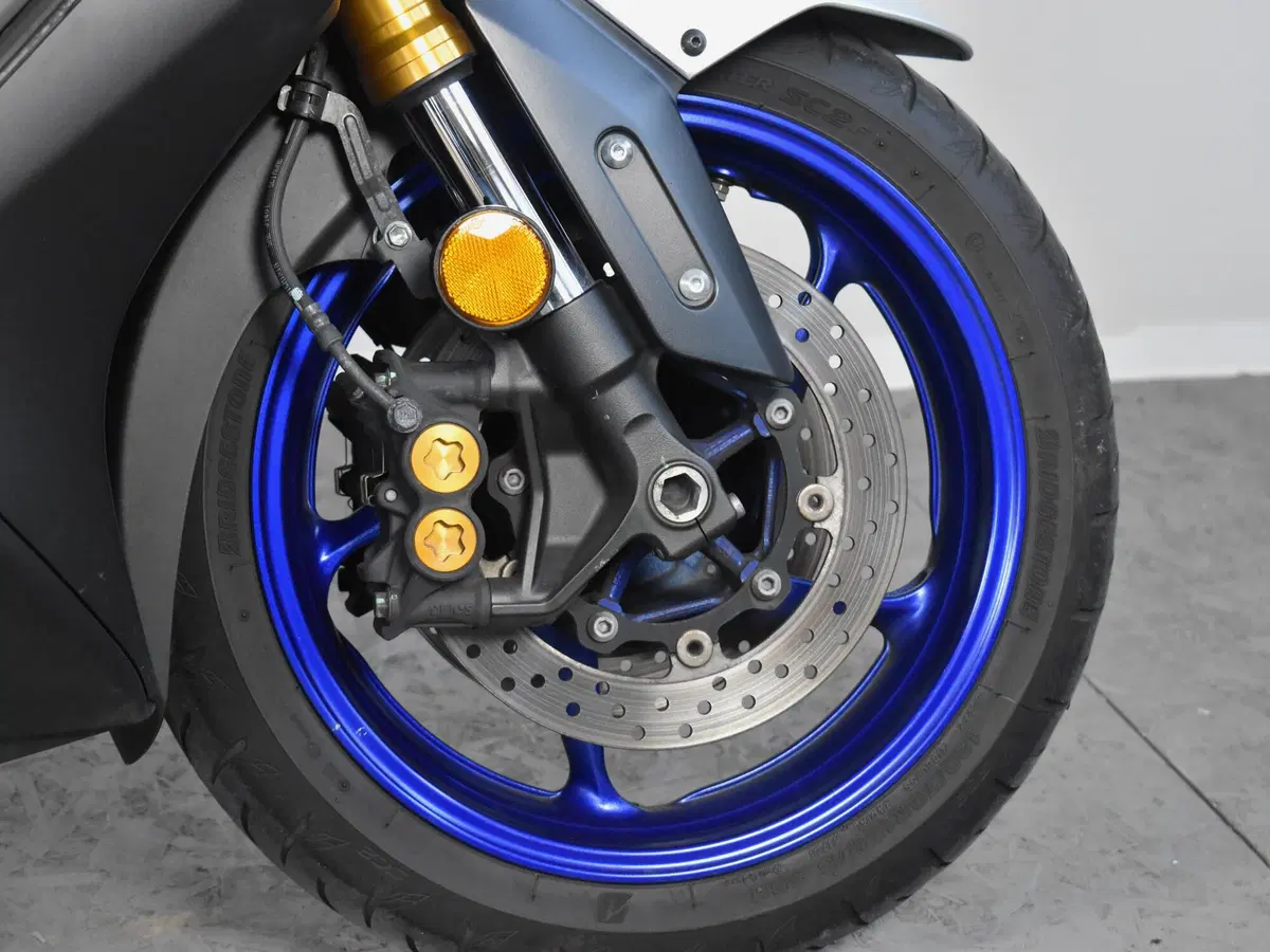 Yamaha T-Max 530 SX Sport Edition (2018 - 19) (12)