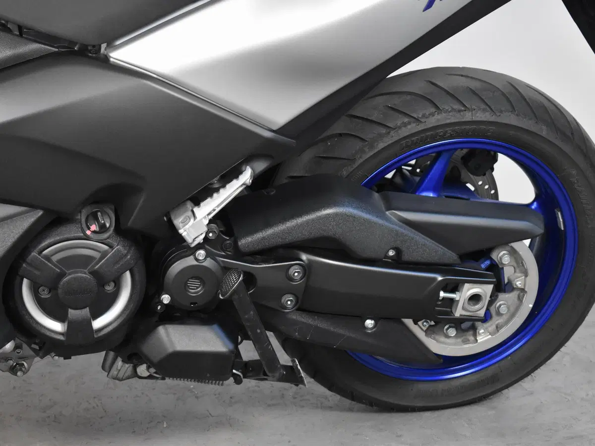 Yamaha T-Max 530 SX Sport Edition (2018 - 19) (15)