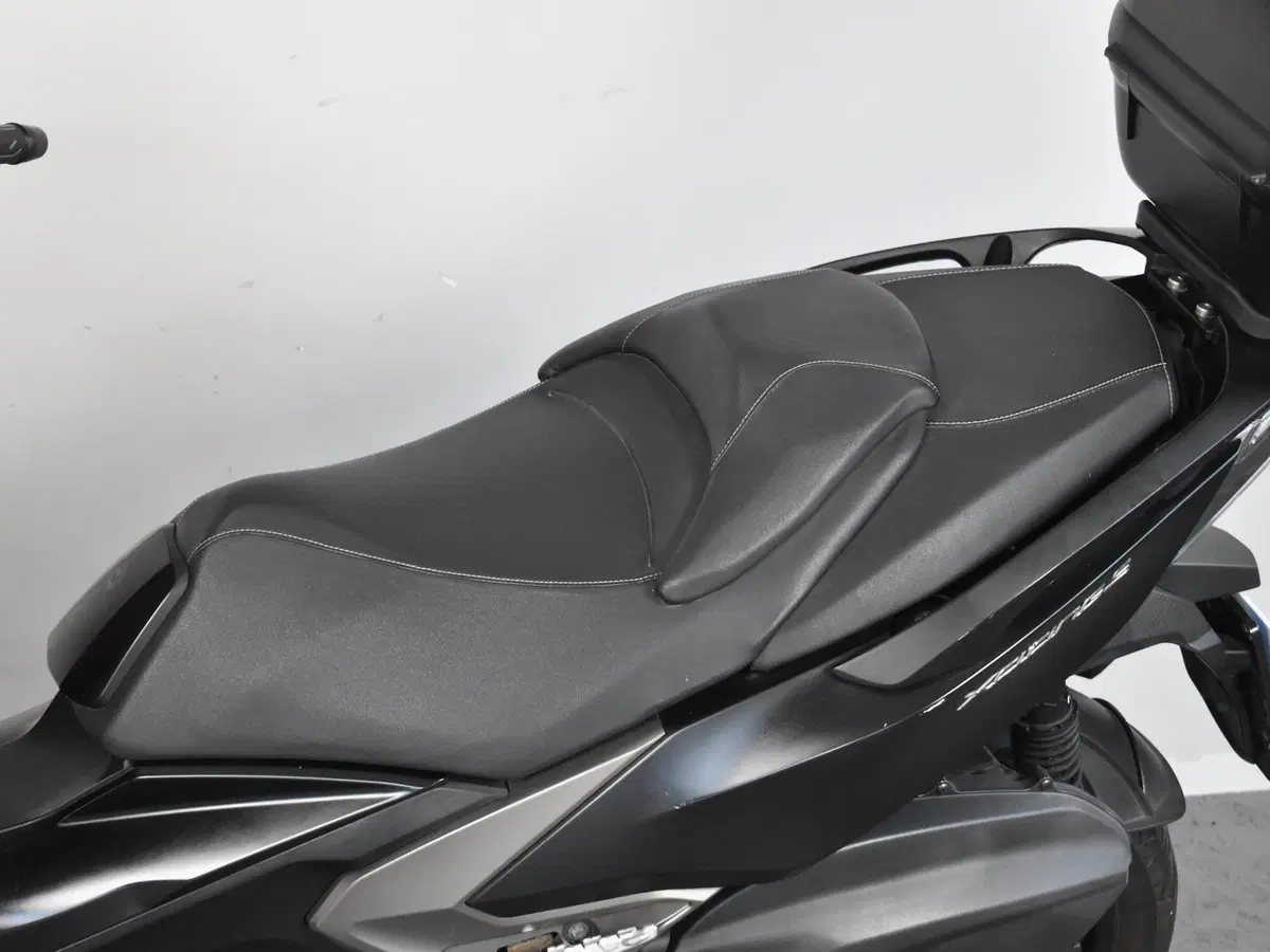 Kymco Xciting 400i S TCS (2021 - 24) (14)