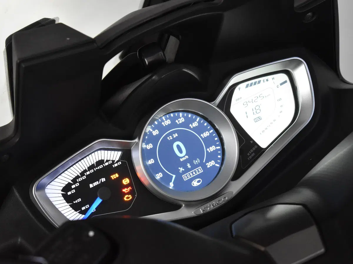 Kymco Xciting 400i S TCS (2021 - 24) (18)