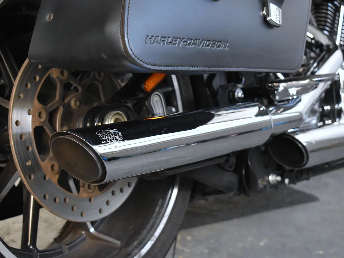 Harley-Davidson 1690 Breakout (2013 - 17) - FXSB (9)