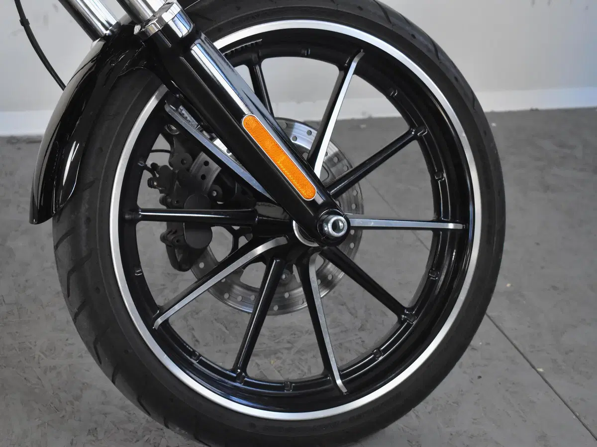 Harley-Davidson 1690 Breakout (2013 - 17) - FXSB (13)