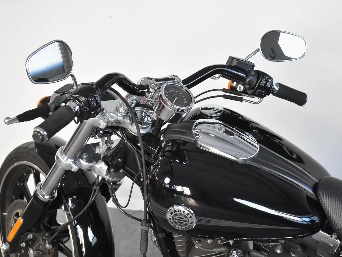 Harley-Davidson 1690 Breakout (2013 - 17) - FXSB (20)