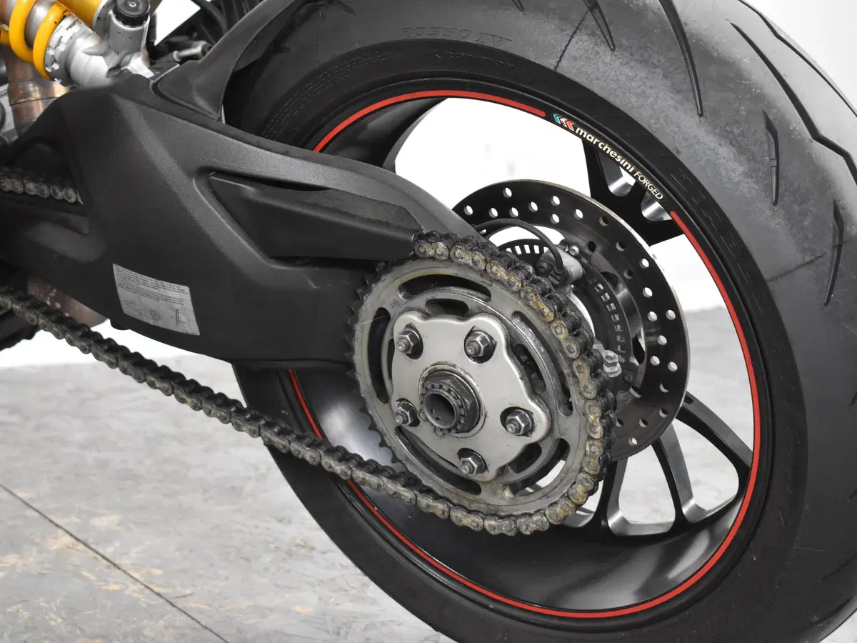 Ducati Hypermotard 821 SP (2013 - 15) (13)