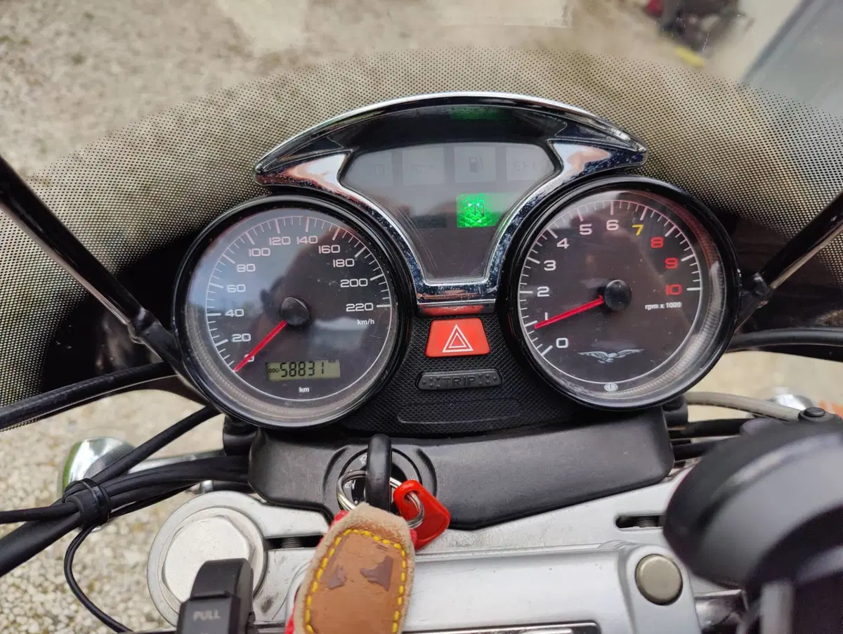 Moto Guzzi Nevada 750 Classic (2008 - 15) (4)