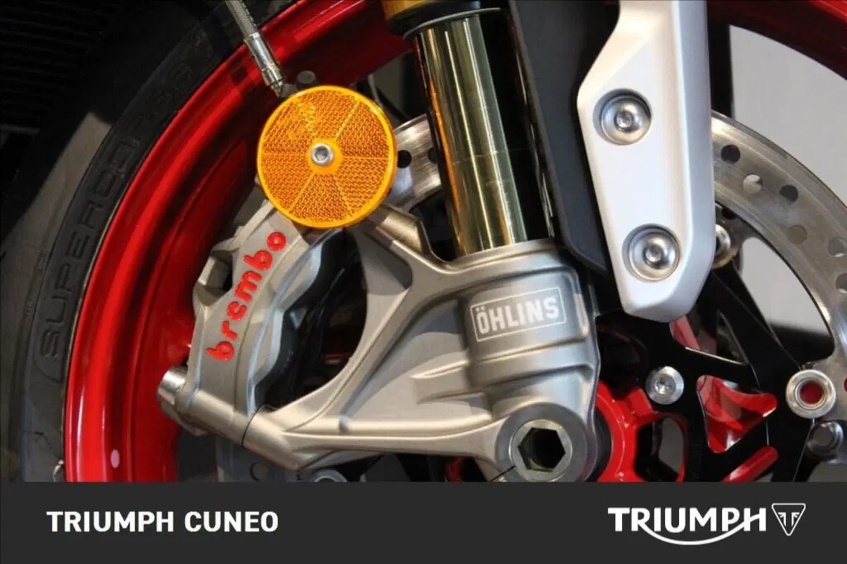 Triumph Street Triple 765 RX (2026) (5)