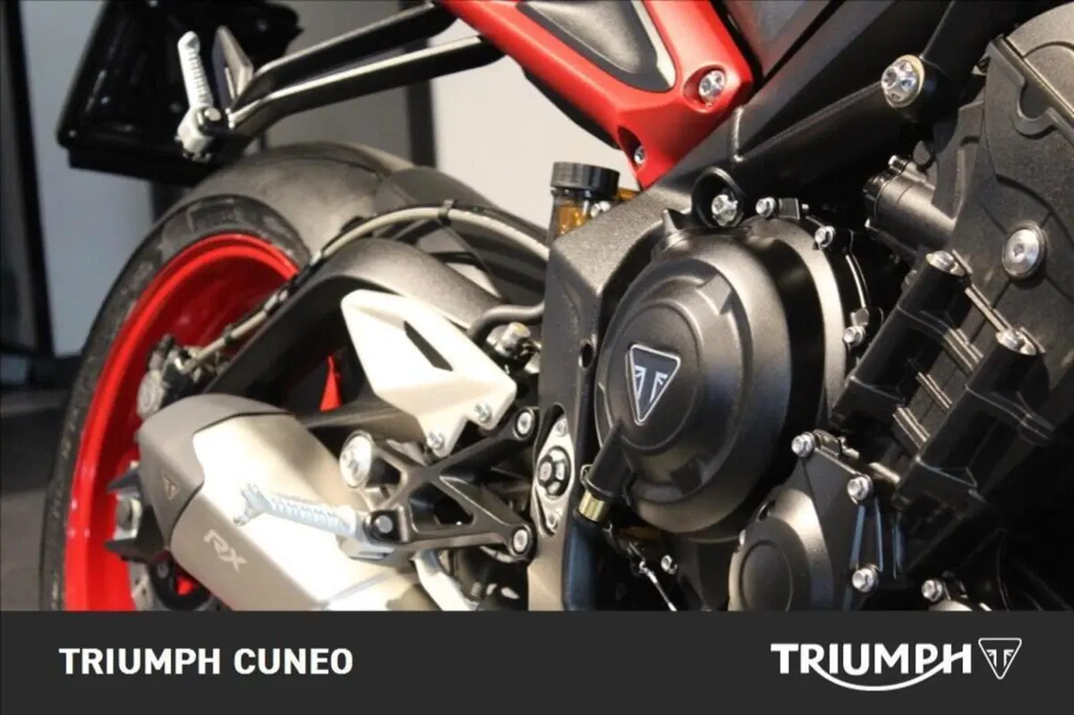Triumph Street Triple 765 RX (2026) (8)