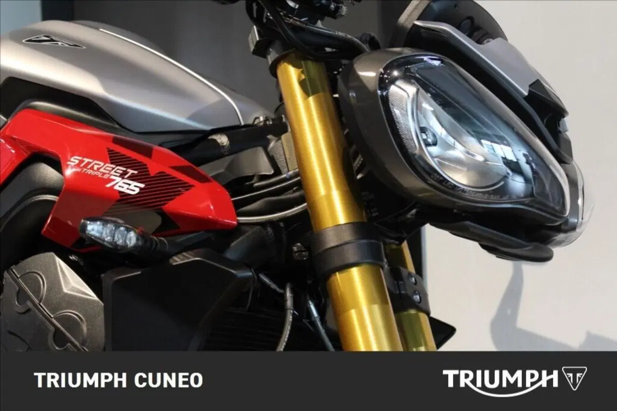 Triumph Street Triple 765 RX (2026) (6)