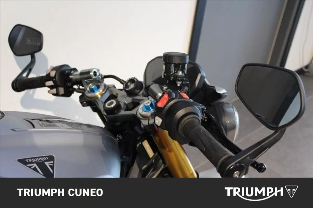 Triumph Street Triple 765 RX (2026) (17)