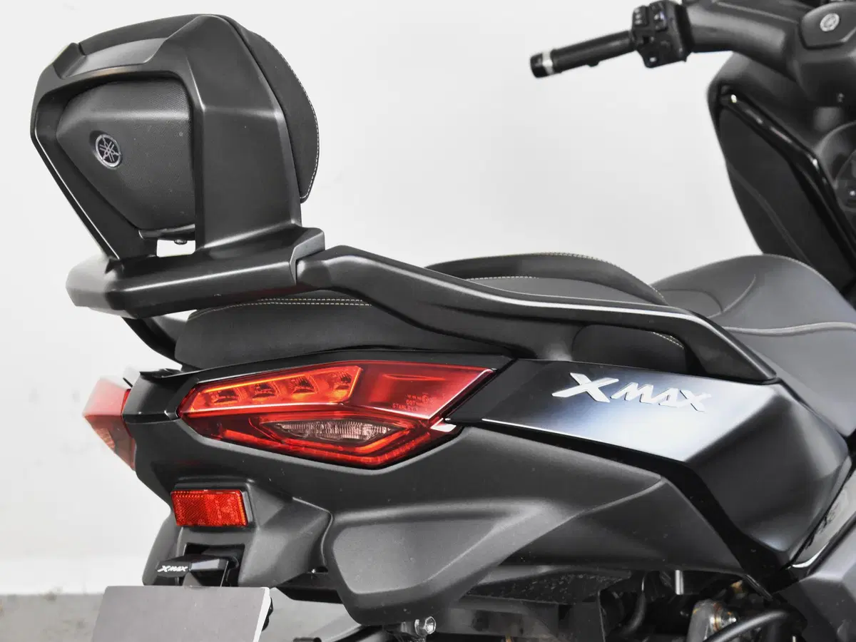 Yamaha X-Max 300 Tech Max (2021 - 24) (7)