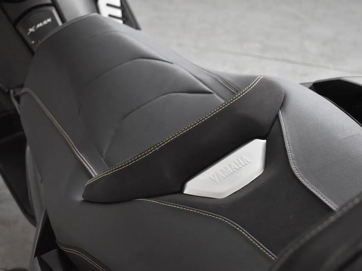 Yamaha X-Max 300 Tech Max (2021 - 24) (8)