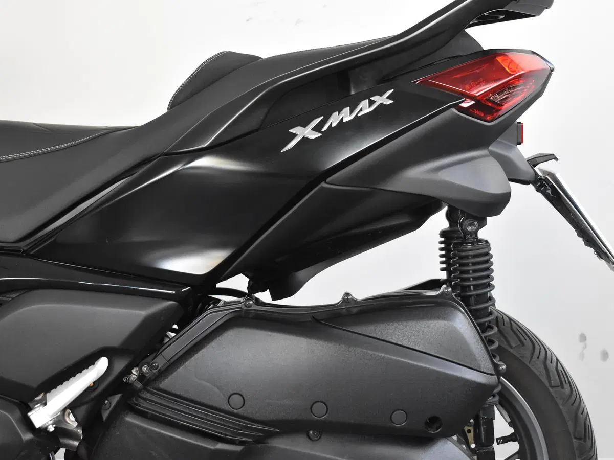 Yamaha X-Max 300 Tech Max (2021 - 24) (15)