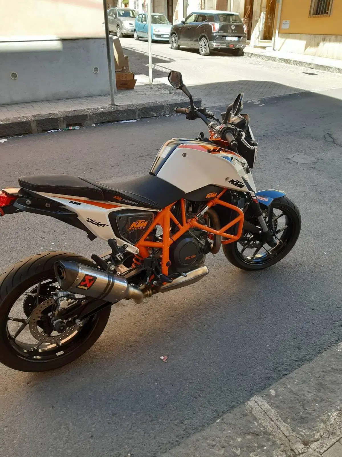 KTM 690 Duke R (2010 - 15)