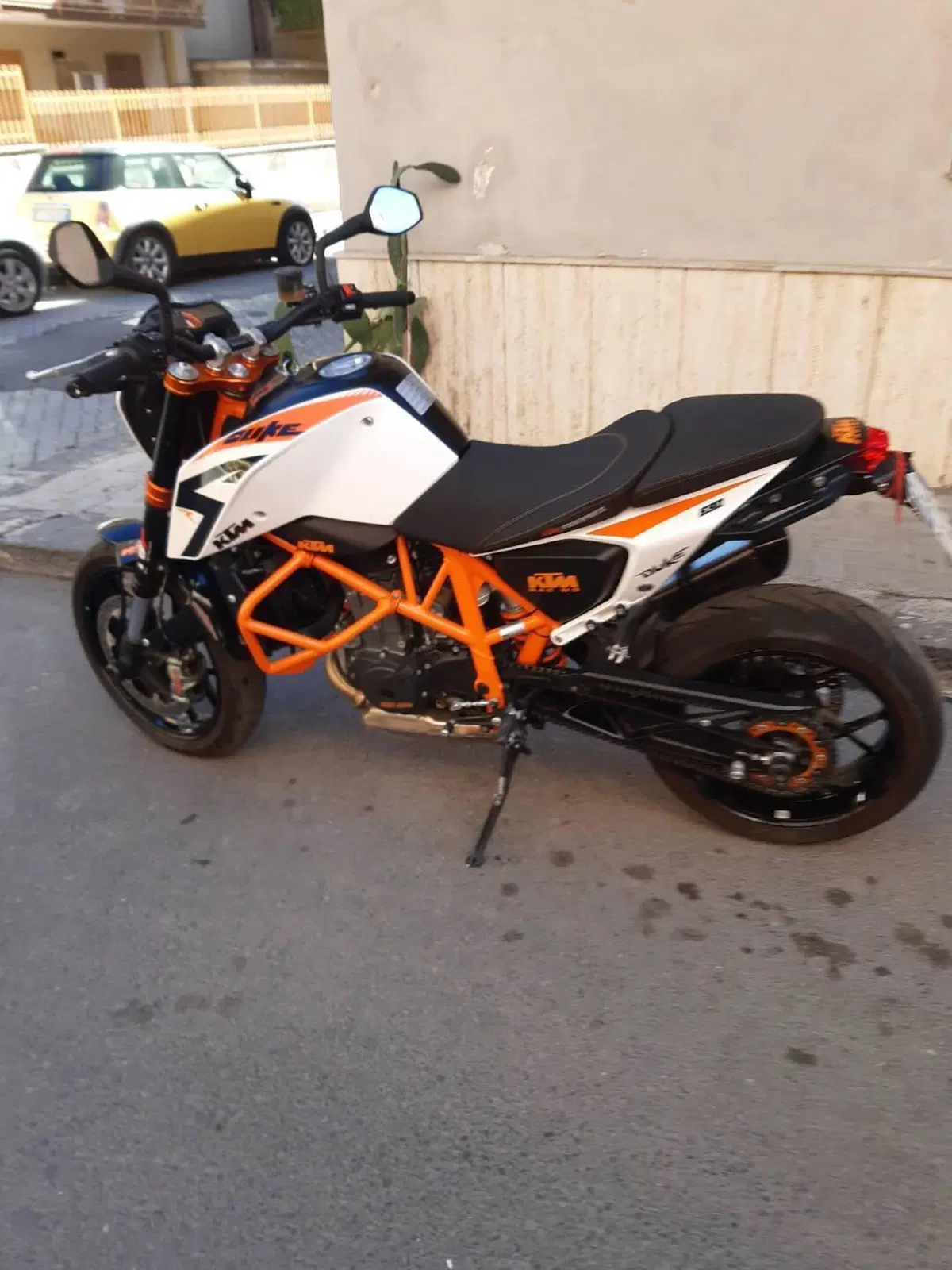 KTM 690 Duke R (2010 - 15) (2)